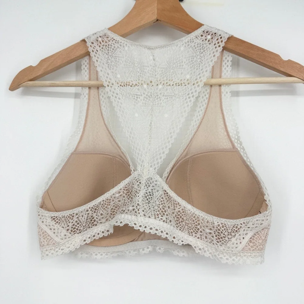 Victoria's Secret White Lace Racerback Bralette Sz M Lined Beige